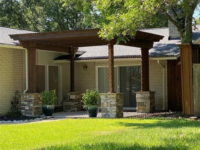Building Photo - 10404 Church Rd