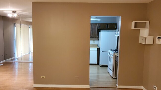 Building Photo - 314 Silverwood Ct