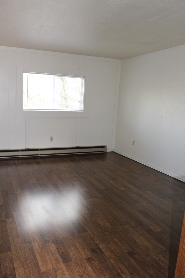 Airy living room! - 101 W A St