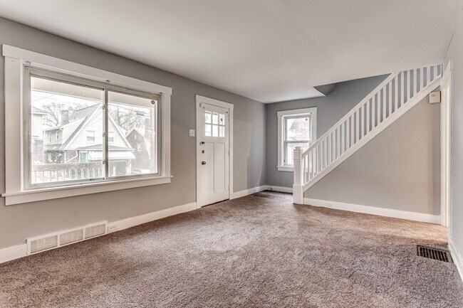 Building Photo - Renovated 3 Bed, 1 Bath Home in Swissvale - Covered Porch, Large Backyard - Available Now!