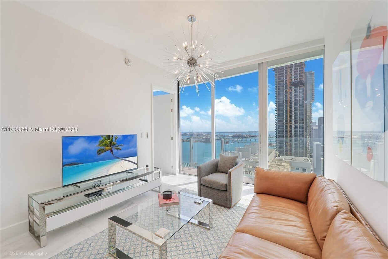 Foto principal - 700 NE 26th Terrace