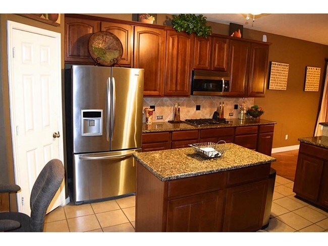 Building Photo - 2115 Spur Canyon Ct
