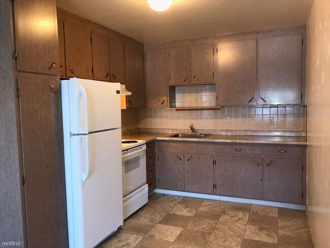 Foto del edificio - 3125 Turk Blvd