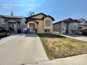 Building Photo - 697 Blackfoot Terrace W