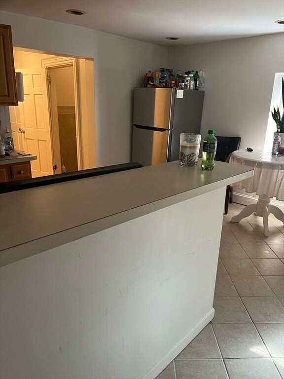 Building Photo - 81 Thornton St