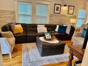 Building Photo - 1406 Edwards St