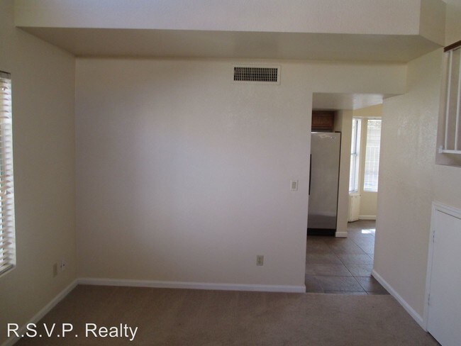Building Photo - 4 br, 3 bath House - 431 E Silver Creek Rd