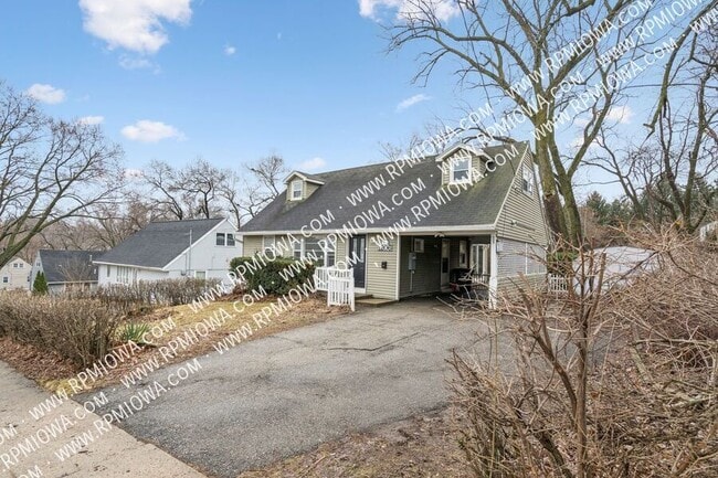 Foto del edificio - 1206 Amos Ave