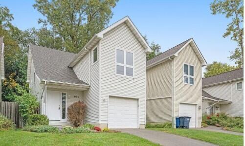 Building Photo - 905 Wildt St