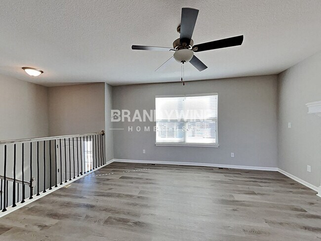 Building Photo - Start the Year Right at Autumn Ridge! – Sc...