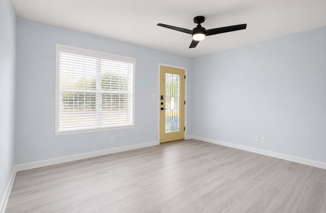 Building Photo - 2103 Wordsworth Dr