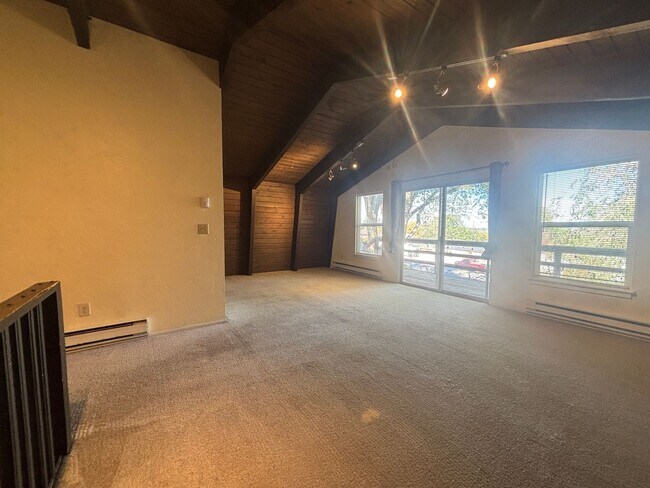 Foto del edificio - 341-343 Foothill Blvd