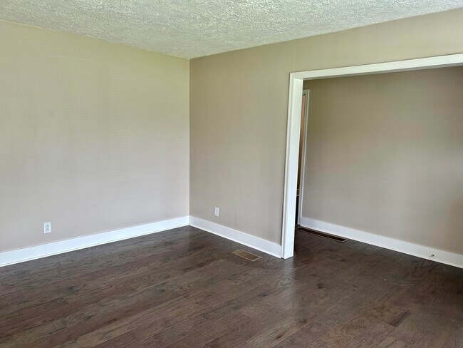 Foto del edificio - 179 Winding Way Dr