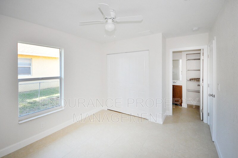 Primary Photo - 1025 W 31st St