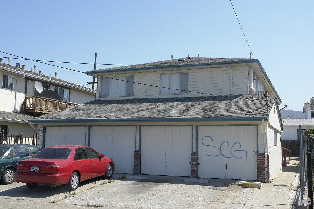 Building Photo - 3604-3610 Brookdale Ave