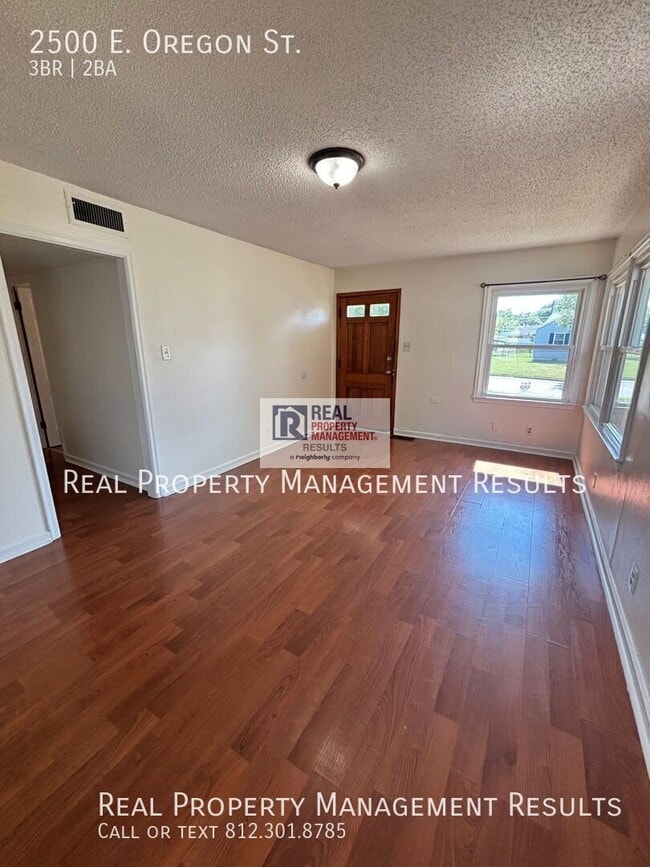 Building Photo - 2500 E Oregon St