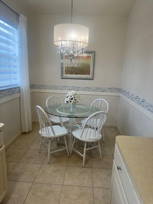 Foto del edificio - 8133 Mulligan Cir