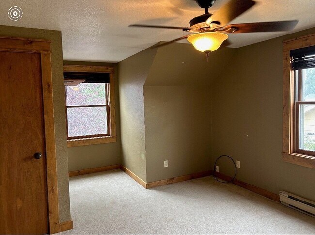 Foto del edificio - 106 8th St