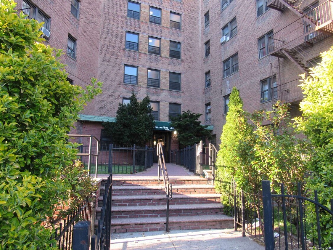 Primary Photo - 139-05 85th Dr