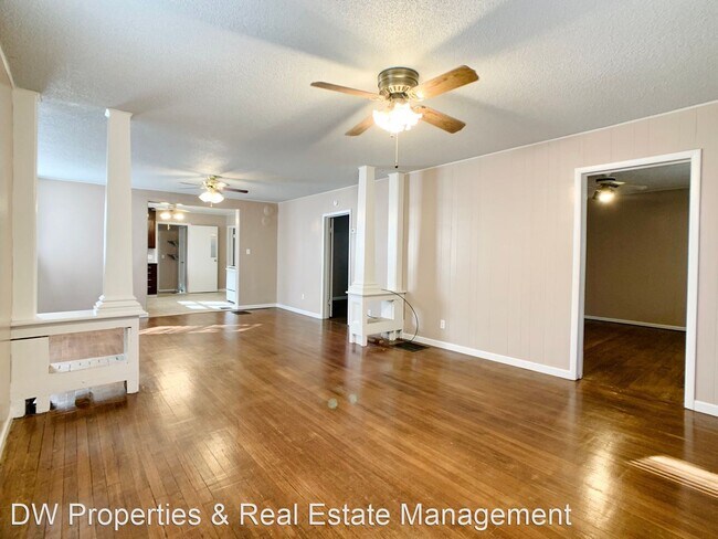 Foto del edificio - 3 br, 1 bath House - 1107 Central Ave