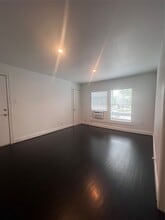 Building Photo - 605 Enid St