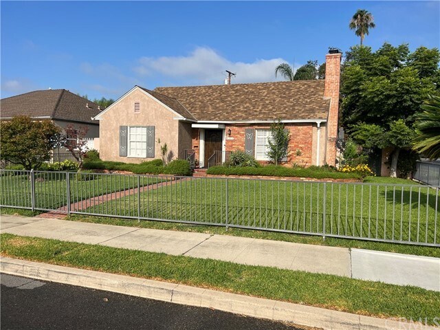 Primary Photo - 245 N Cresta Ave