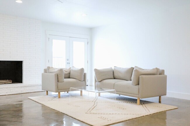 Foto del edificio - 14737 Tanglewood Dr