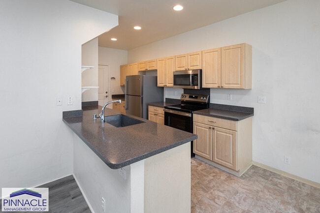 Building Photo - 91-1001-1001 Keaunui Dr