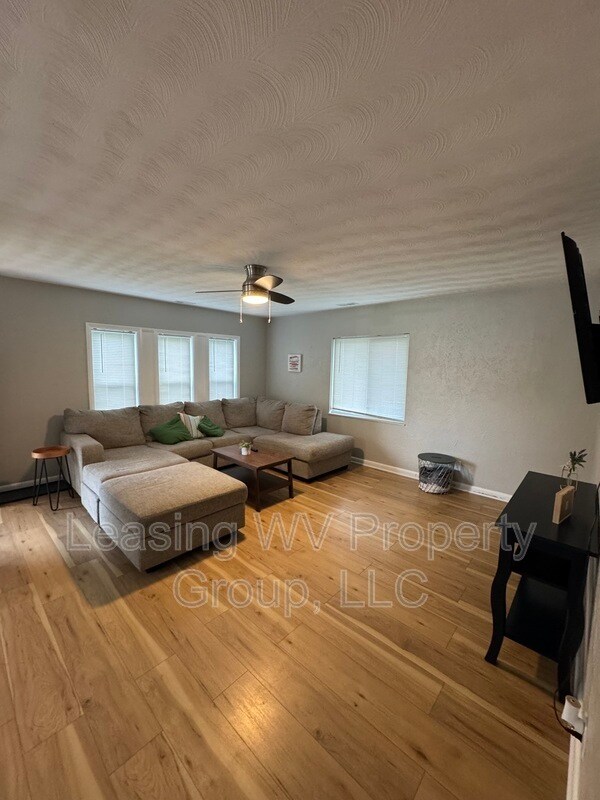 Foto del edificio - 523 Dudding Ave