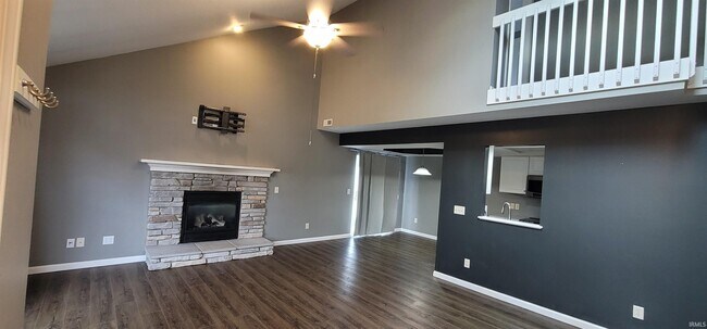 Building Photo - 10117 Oak Trail Rd