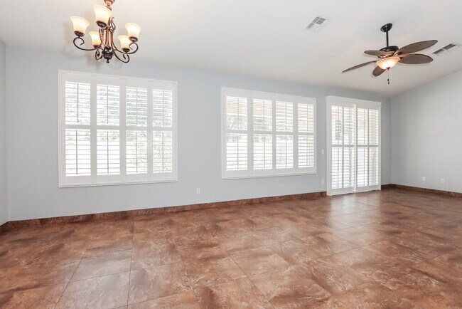 Building Photo - 20960 E Via Del Rancho Rd