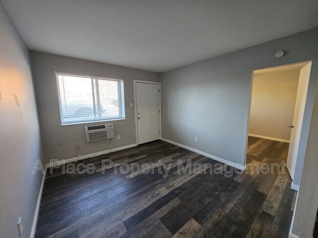 Building Photo - 2625 S Big Bend Blvd