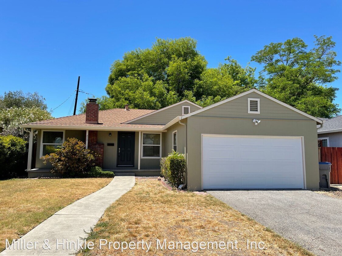 Primary Photo - 3 br, 1 bath House - 517 N Baywood Ave