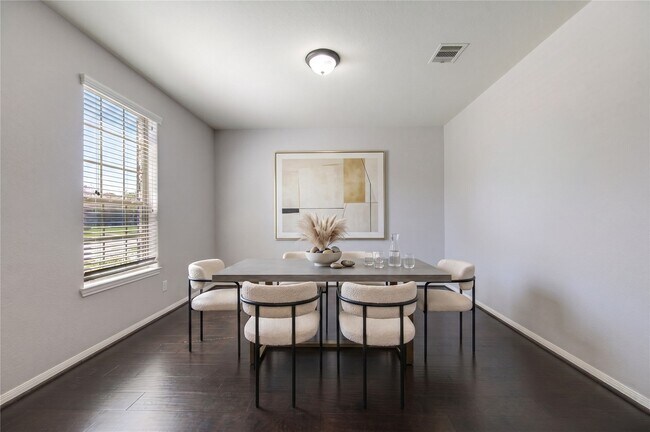 Foto del edificio - 15318 Benson Landing Dr