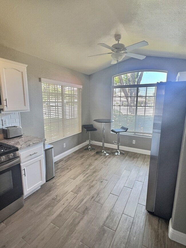 Foto del edificio - 8245 Ruby Mountain Way