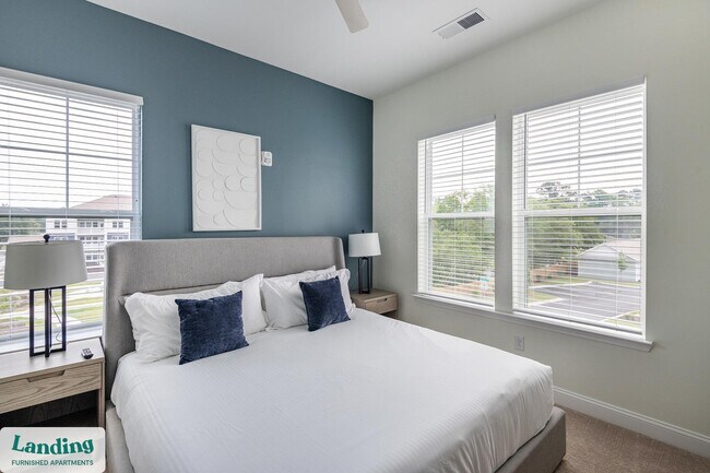 Building Photo - 135 Dresser Ln