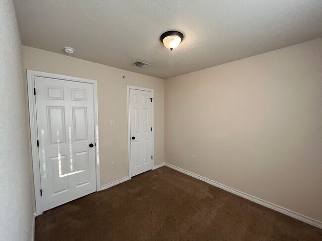 Foto del edificio - 16832 Dancing Ava