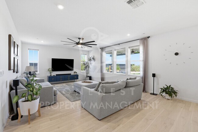 Foto del edificio - 2532 Eastridge Dr