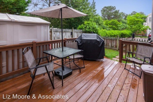 Foto del edificio - 3 br, 2.5 bath House - 103 Parchment Blvd