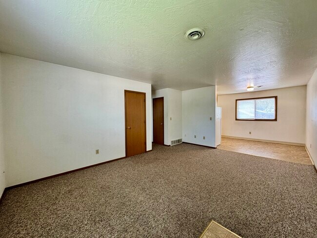 Foto del edificio - 2340 Fairview Ave