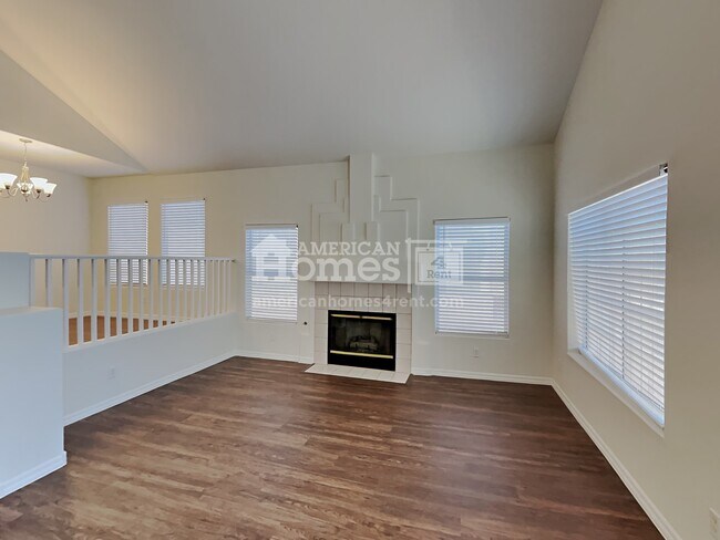 Foto del edificio - 7959 Embarcadero Avenue