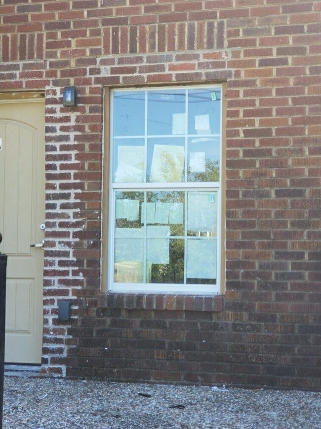 Foto del edificio - 2602 Isabella St