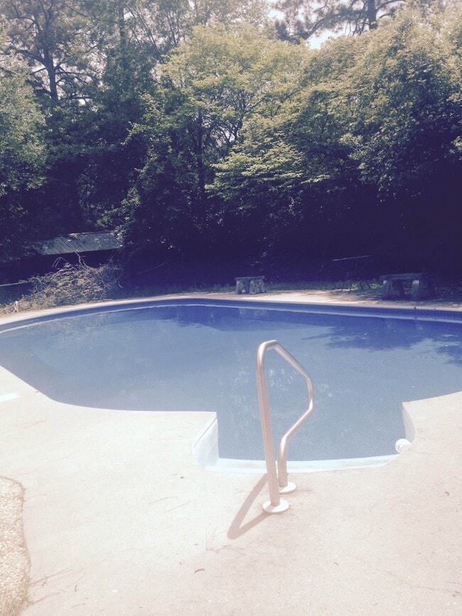 Building Photo - 114 Greenbriar Trail