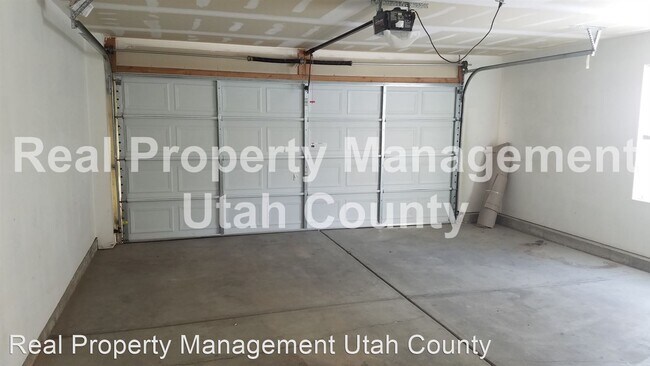 Building Photo - 3 br, 2.5 bath House - 2991 N 1350 W #W-1