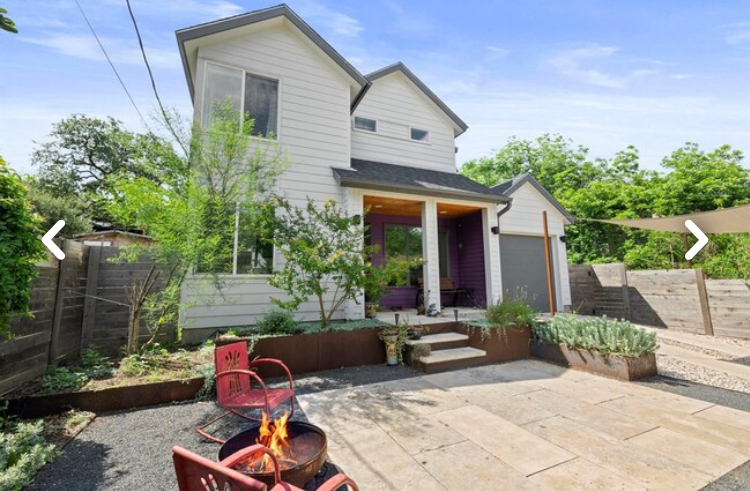 Primary Photo - 2413 E 9th St