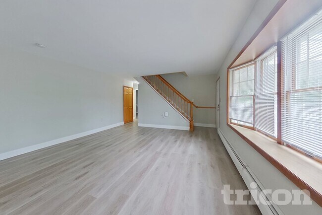 Foto del edificio - 26 Village Ln