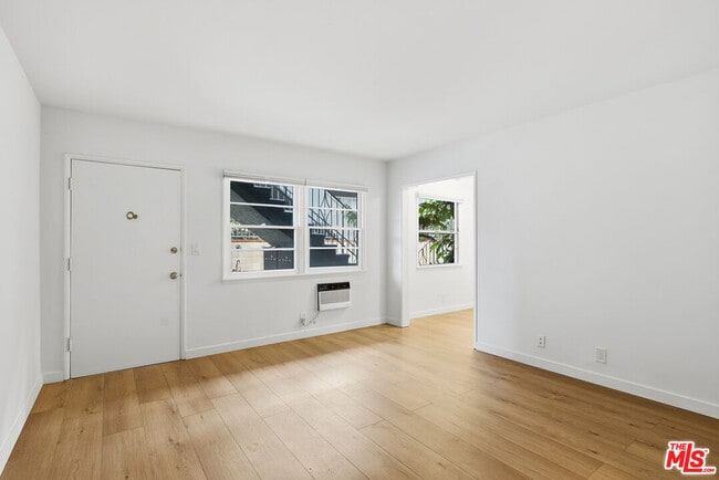 Building Photo - 1944 S Beverly Glen Blvd