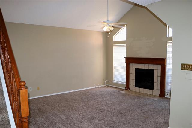 Foto del edificio - 580 Raintree Cir