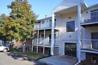Building Photo - 830 Runnel Ct