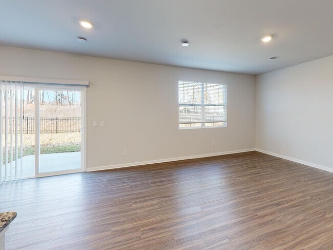 Foto del edificio - 702 Baylor Avenue